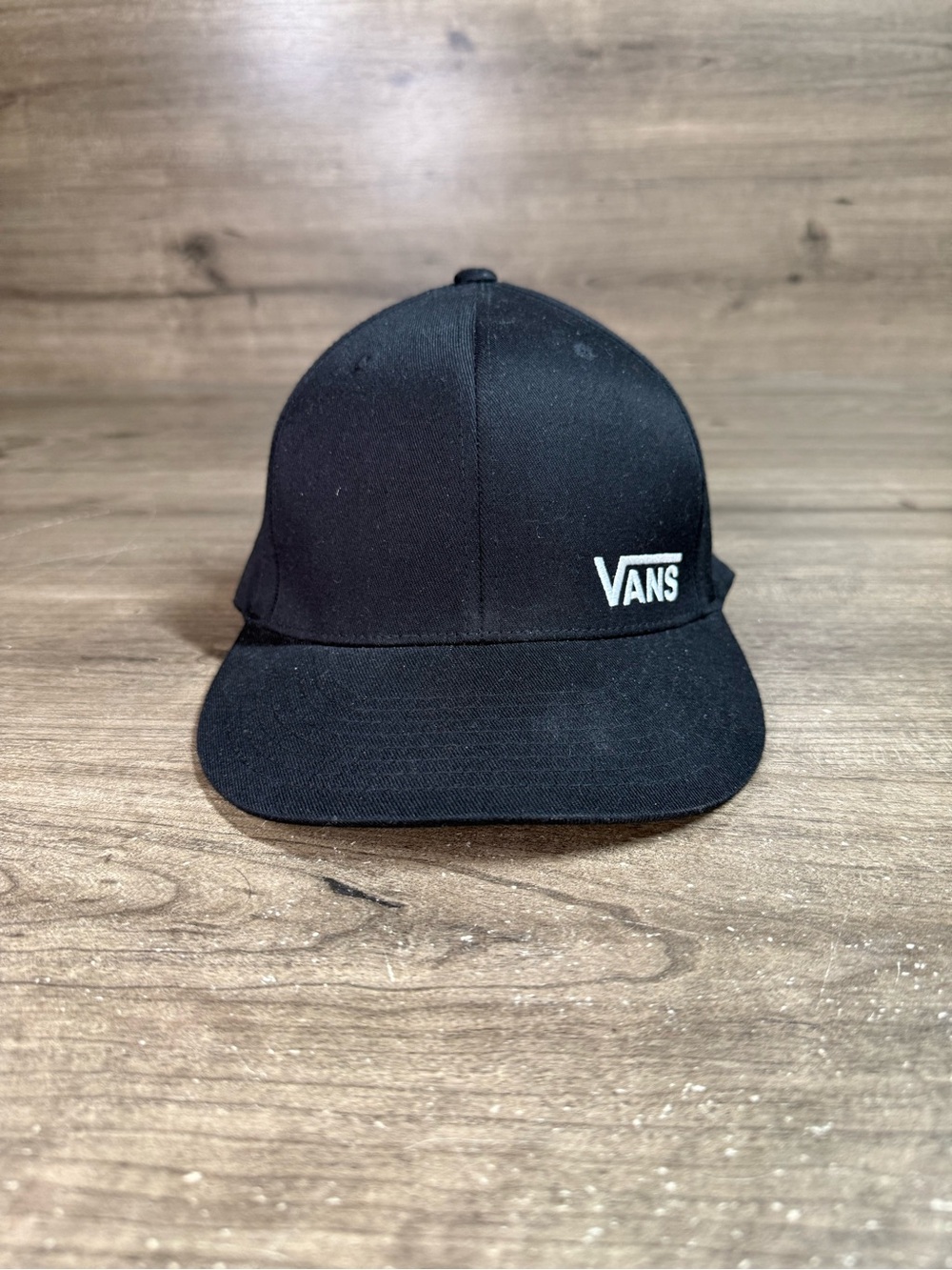 Vans “off the wall” Flex Fit Flat Bill Ball Cap L/XL
